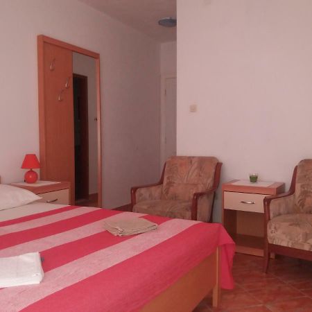Apartments Erceg Omiš Eksteriør bilde