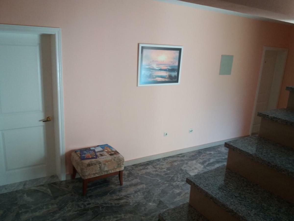 Apartments Erceg Omiš Eksteriør bilde