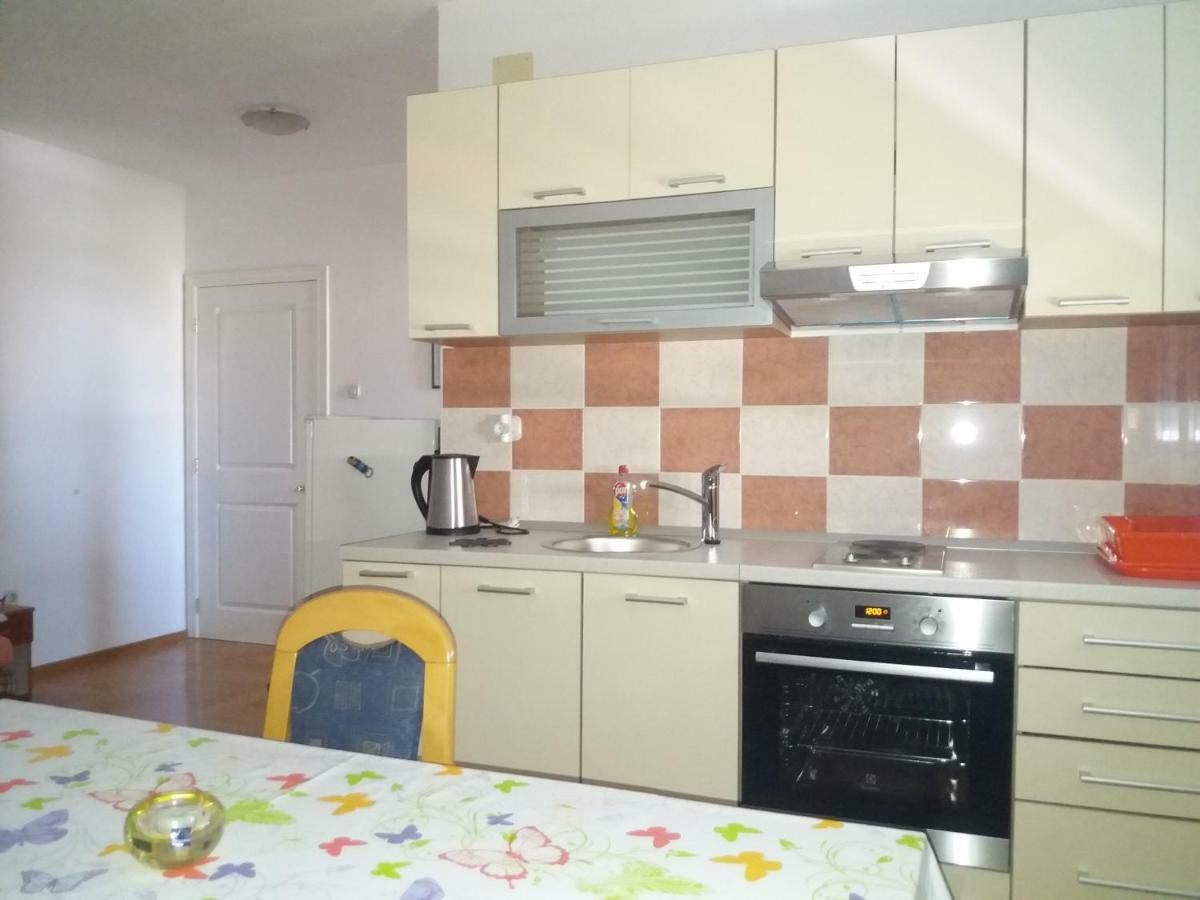Apartments Erceg Omiš Eksteriør bilde