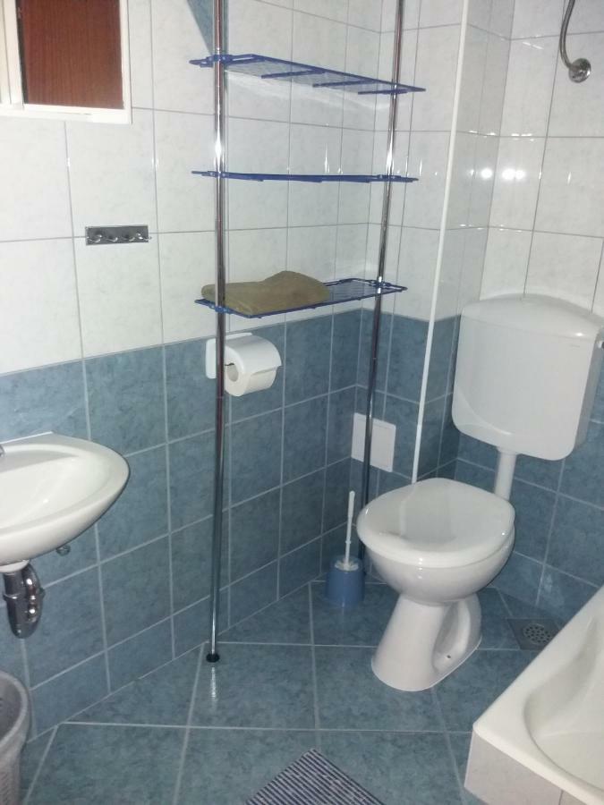 Apartments Erceg Omiš Eksteriør bilde