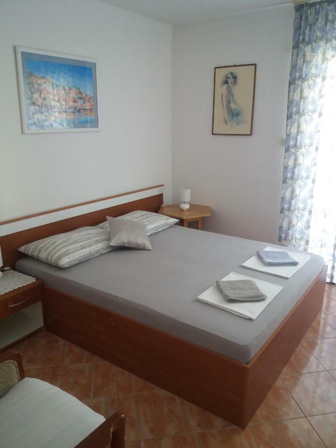 Apartments Erceg Omiš Eksteriør bilde
